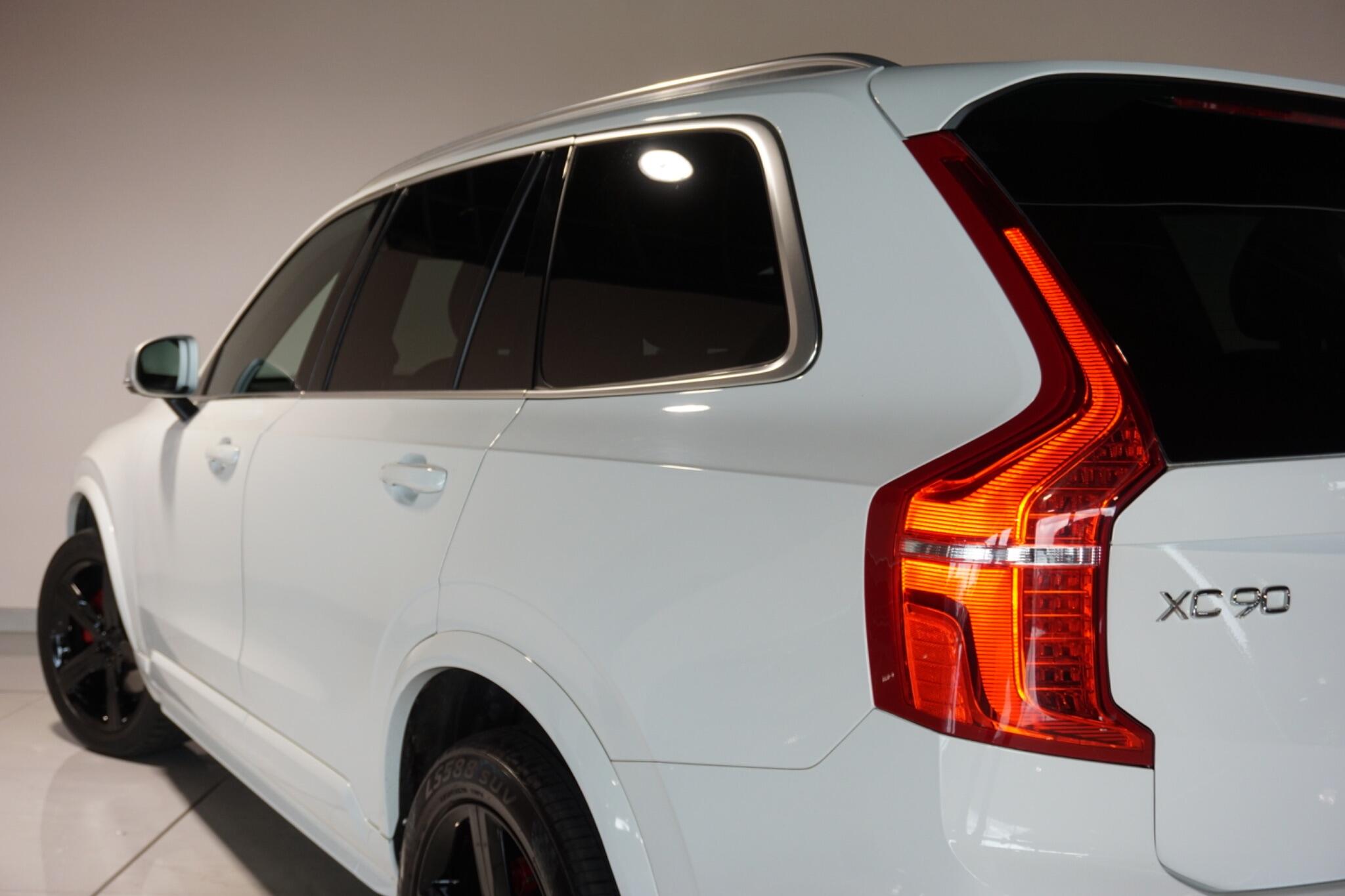 Volvo XC90 2.0 D5 PowerPulse R-Design SUV 5dr Diesel Auto 4WD Euro 6 (s/s) (235 ps)